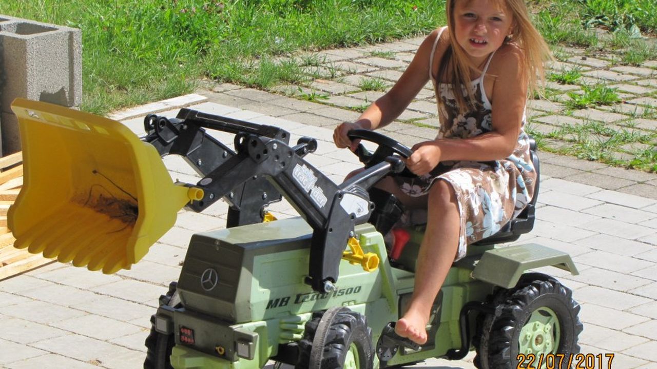 Sehr beliebt ist unser Kinderfuhrpark Sehr beliebt ist unser Kinderfuhrpark